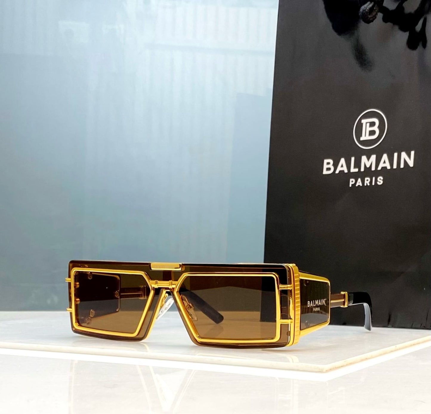 7-Colours Goggles β Iconic Style in Every Shade