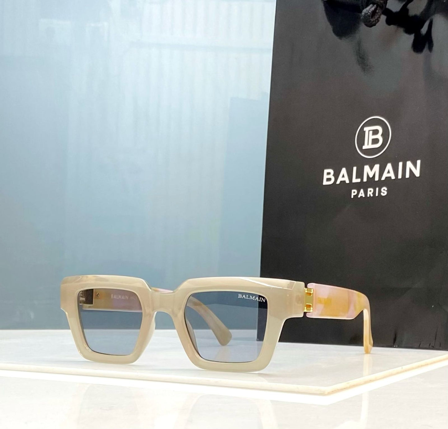 7-Colours Goggles β Iconic Style in Every Shade