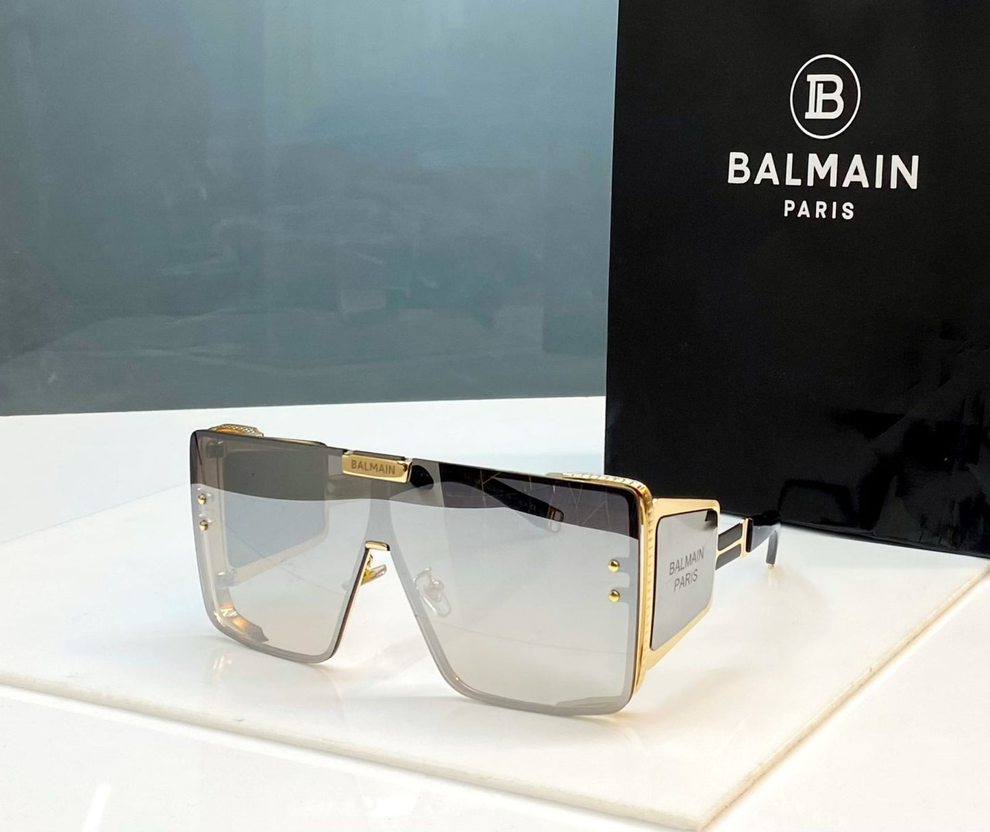 7-Colours Goggles β Iconic Style in Every Shade