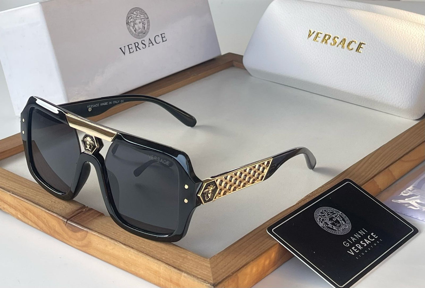 5-Colours Goggles – Iconic Style in Every Shade